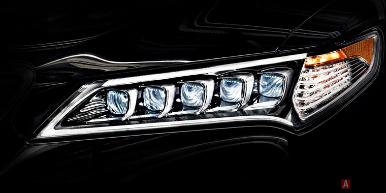Фотография фары нового 2016 Acura TLX Фотография фары нового 2016 Acura TLX - обзор автомобиля