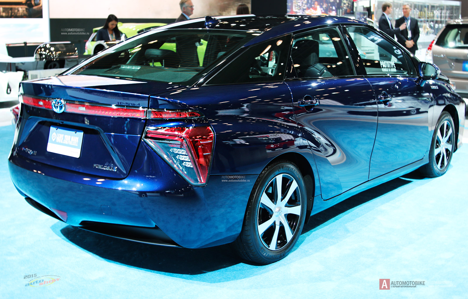Toyota Mirai 2015 новый седан Toyota Mirai 2015 - обзор автомобиля от Автомотобайк.ру