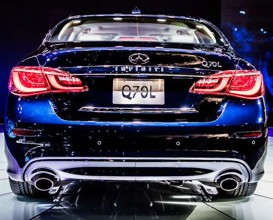 приобрести обновленный седан Infiniti Q70 уже в конце 2015 года по цене от 43, 705 евро или за 3, 35 млн рублей приобрести обновленный седан Infiniti Q70 уже в конце 2015 года по цене от 43, 705 евро или за 3, 35 млн рублей