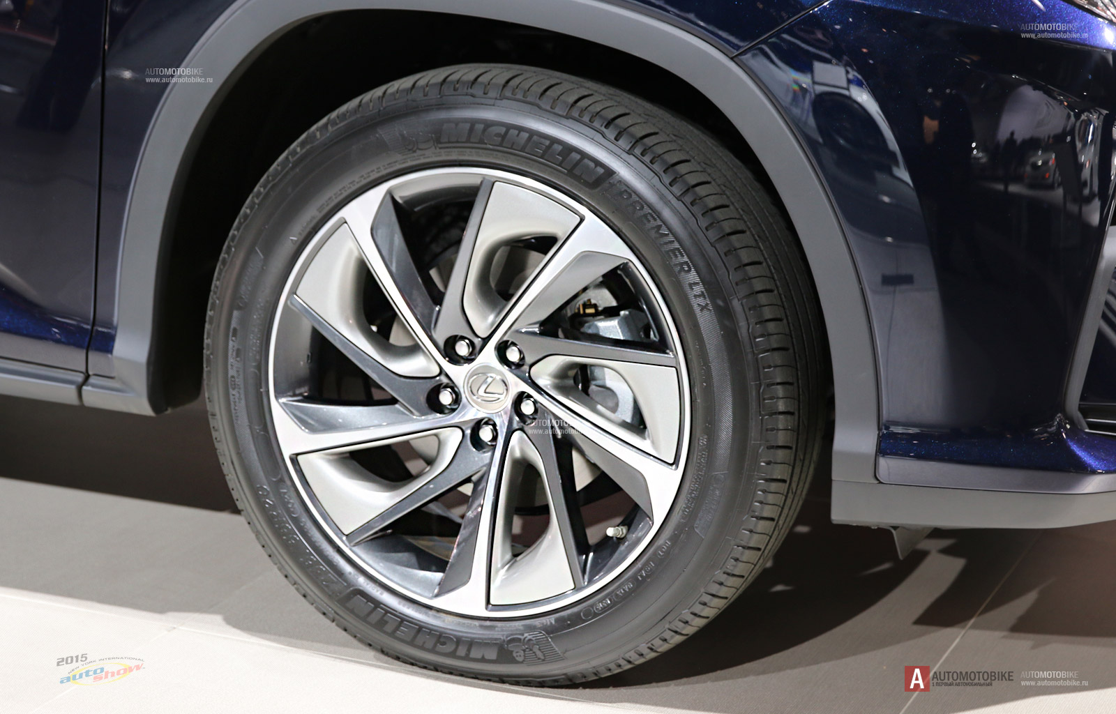 Легкосплавные диски нового Lexus RX 450h 2016 Легкосплавные диски нового Lexus RX 450h 2016 на автосалоне NYIAS 2015